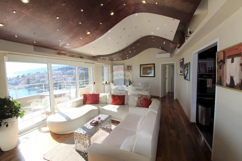 Condo/Apartment Volosko, Opatija, 147m2 – 3