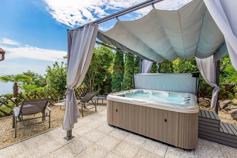 Condo/Apartment Opatija - Centar, Opatija, 222,20m2 – 3