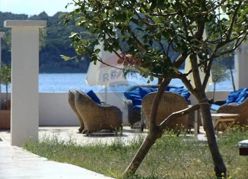 Villa Singola/Casa Vacanza Supetarska Draga, Rab, 417m2 – 2