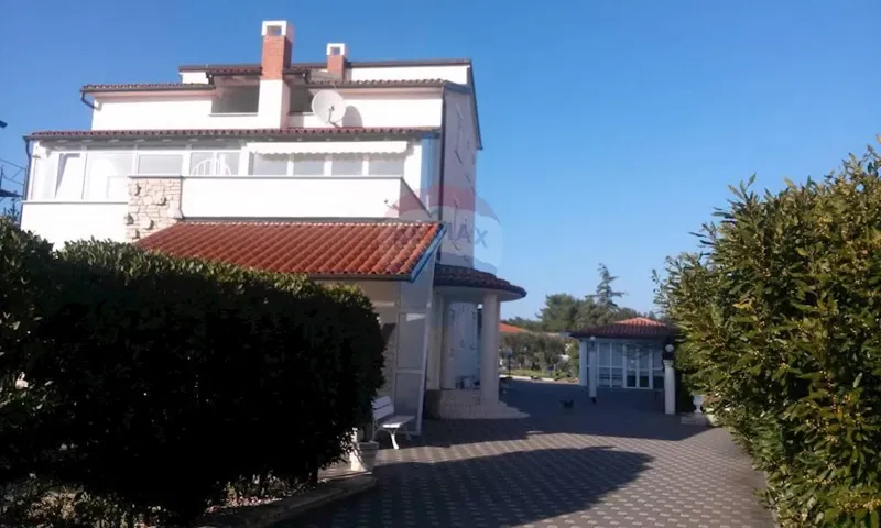 Villa Singola/Casa Vacanza Medulin, 600m2 – 3