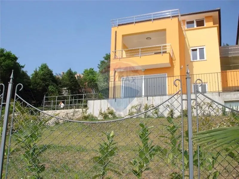 Byt Opatija – 3