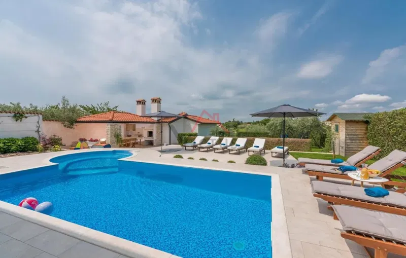 ROVIGNO - villa con piscina e ampio giardino – 2