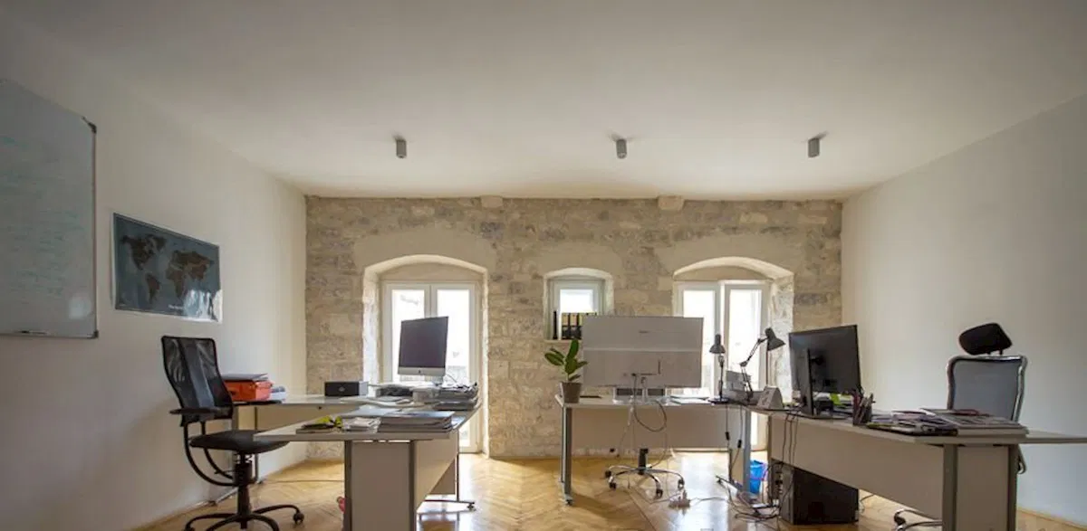 Split:Grad- troetažni apartman na u srcu grada
