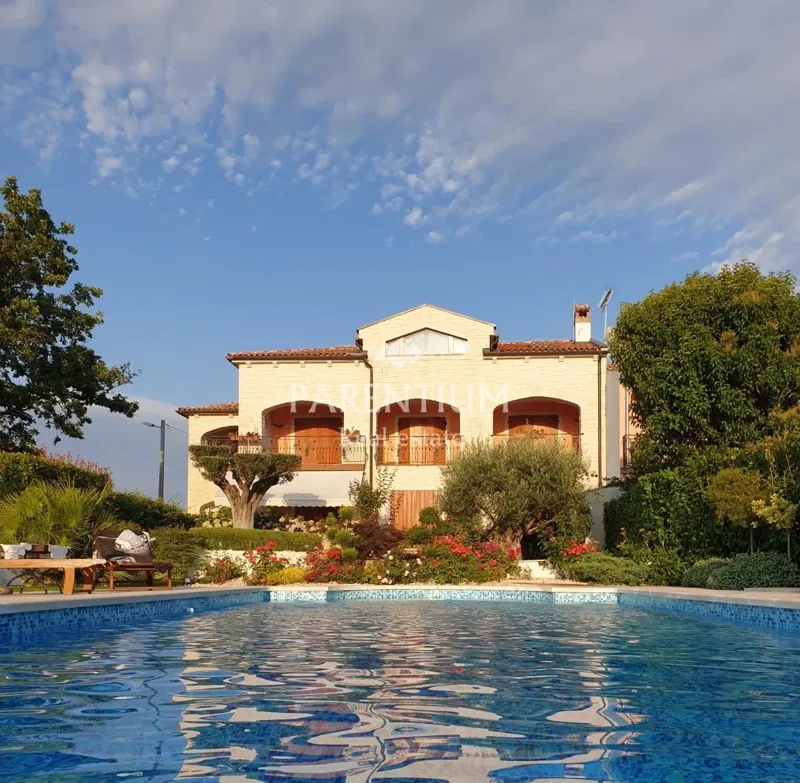 Parenzo, una villa esclusiva vicino al centro della città – 2