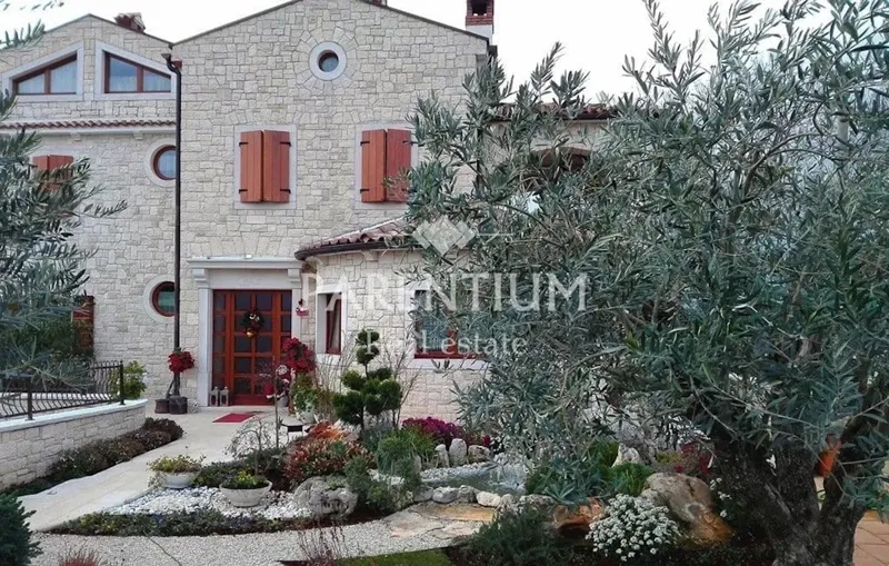 Parenzo, una villa esclusiva vicino al centro della città – 3