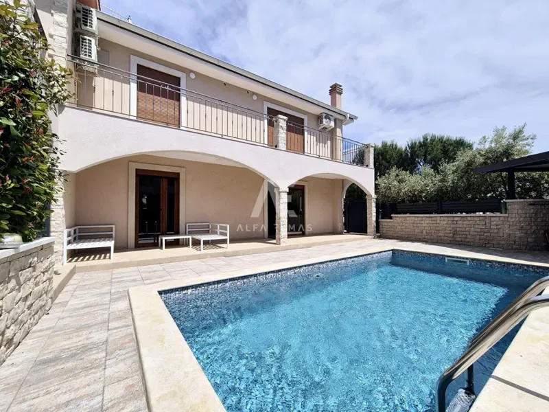 Krk surroundings, Mediterranean villa with two duplex apartments and two pools! Established tourist rental! ID 65 – 3