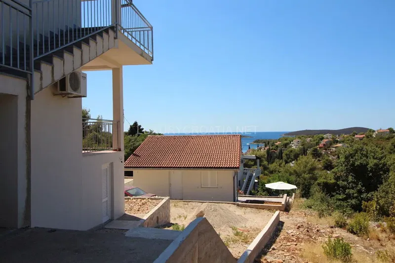Terreno con vista mare Šolta Maslinica – 3