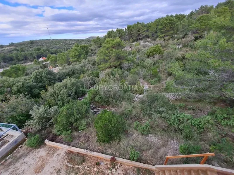 Terreno edificabile con vista mare sull'isola di Šolta in vendita – 3