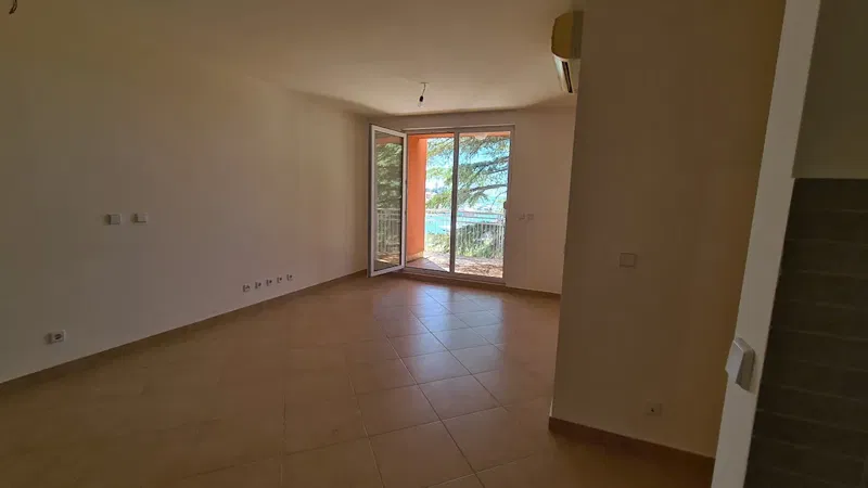Real Estate Istria, apartment on sale, first row to the sea, Novigrad – 2