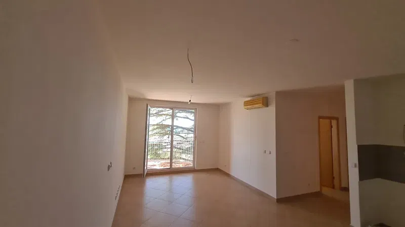 Real Estate Istria, apartment on sale, first row to the sea, Novigrad – 3