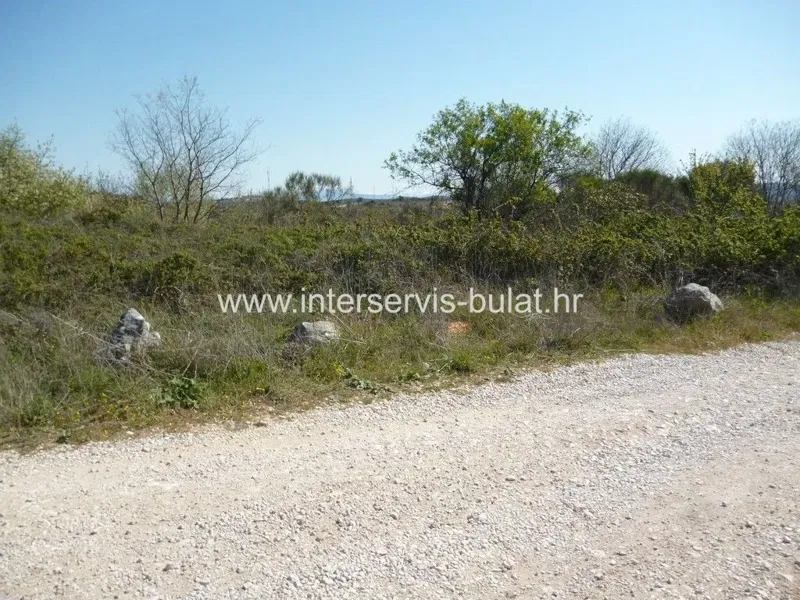 .::: Building plot of 1.350 sqm :::. – 3