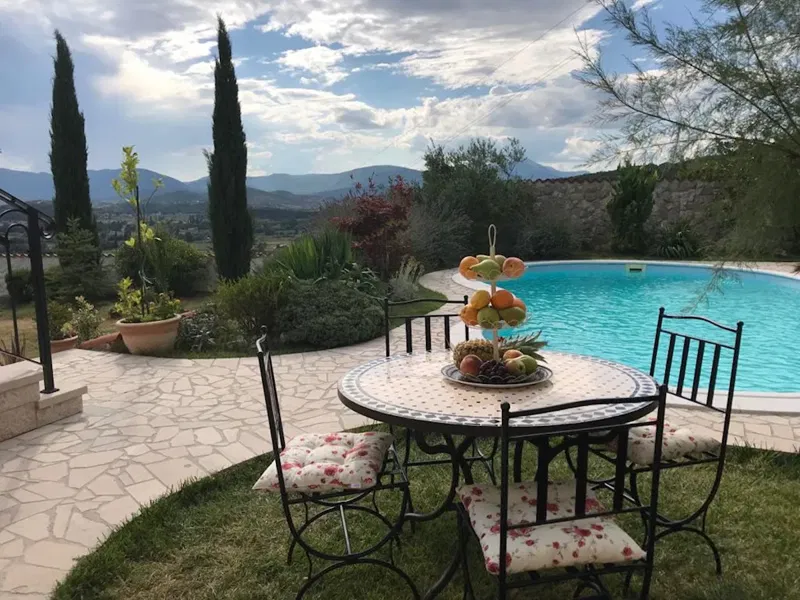 A stone house near Sinj that exudes luxury and sophistication – 3