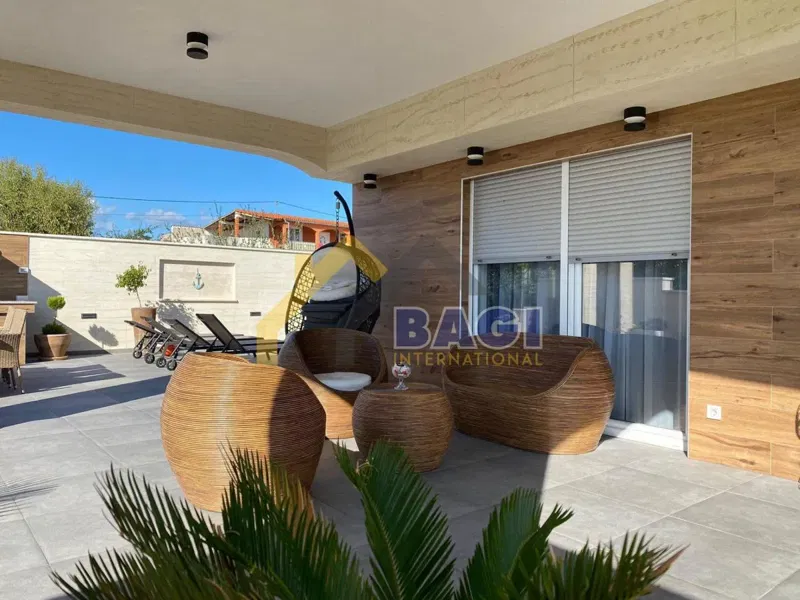 Luxury designer villa with sea views – 2