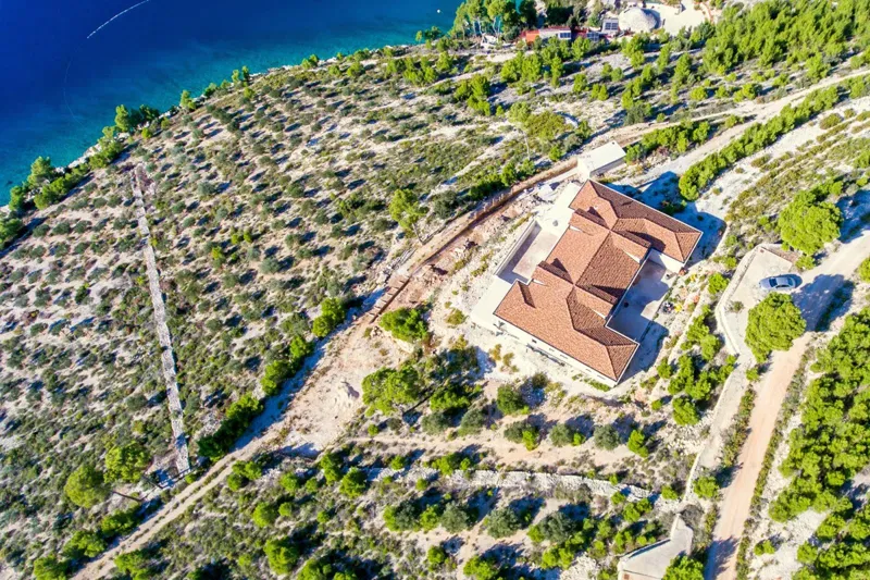 Villa in costruzione prima fila al mare – 2