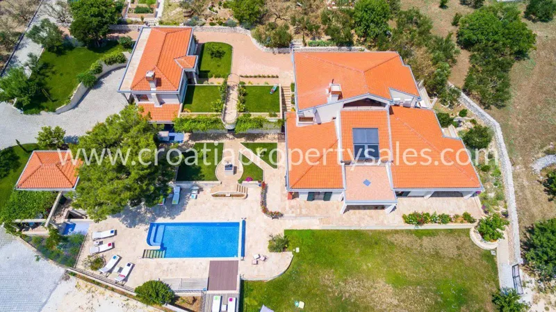 Kastela, villa for sale, 3.000.000 € – 2
