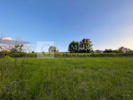 Zemljišče Krušvari, Buzet, 20.000m2 – 2