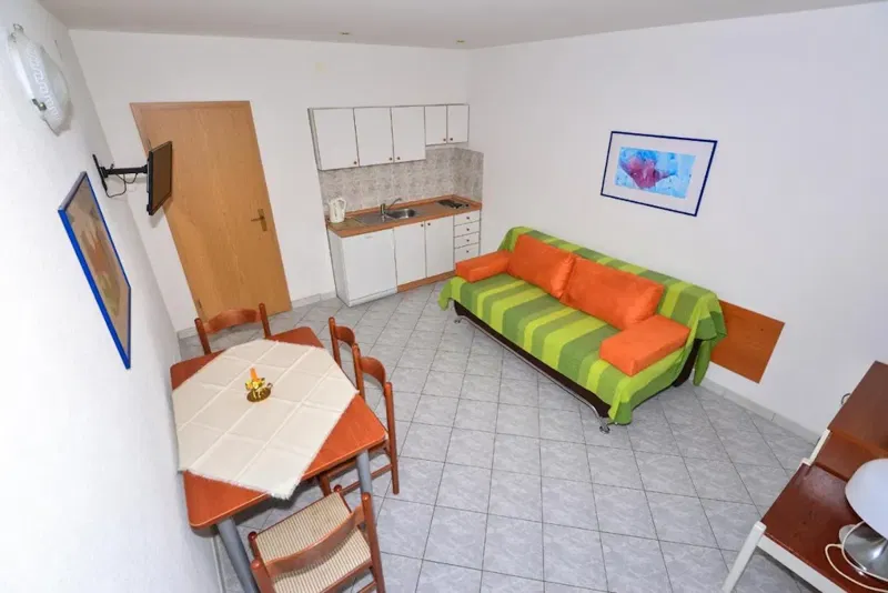 Detached house in Makarska with sea view – 2