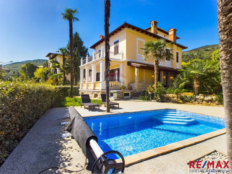 House Lovran, 290m2 – 2