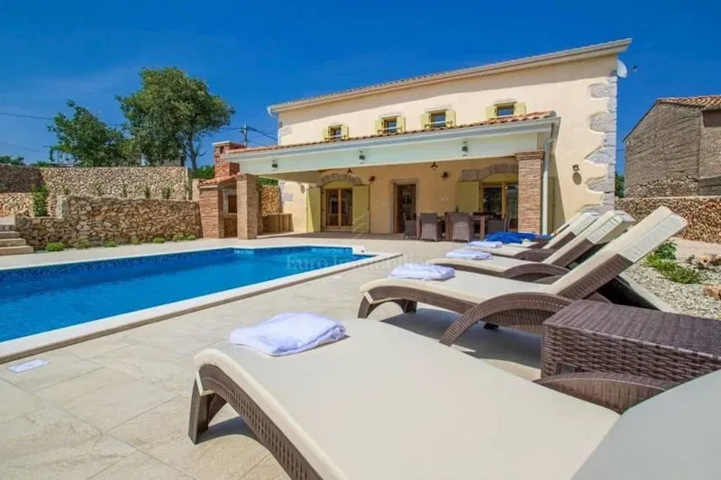 Renovated stone house, island of Krk – 2