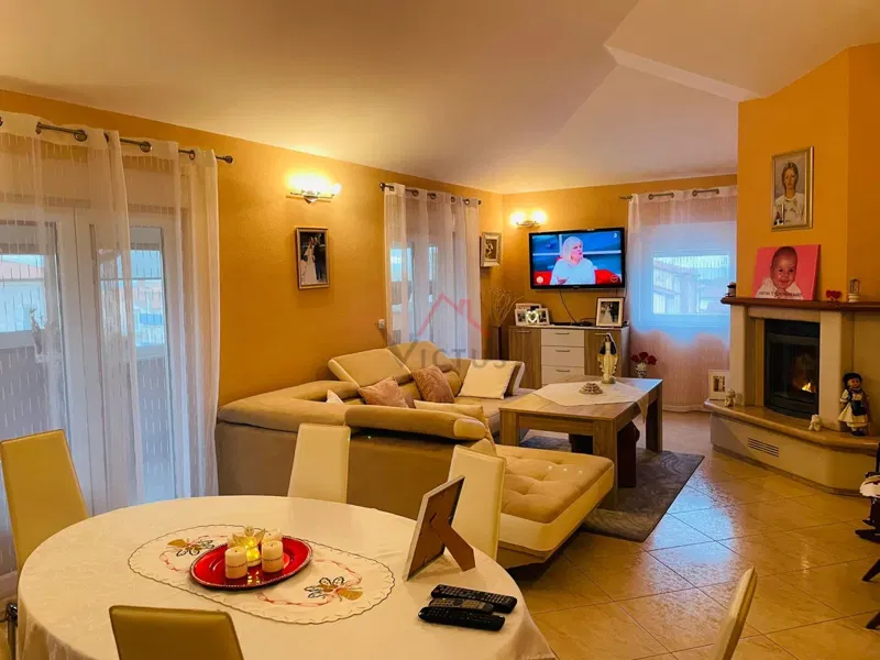 NOVIGRAD, spacious apartment with sea view – 2