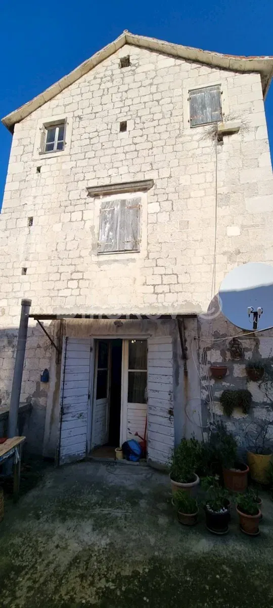 Дом Kaštel Novi – 2