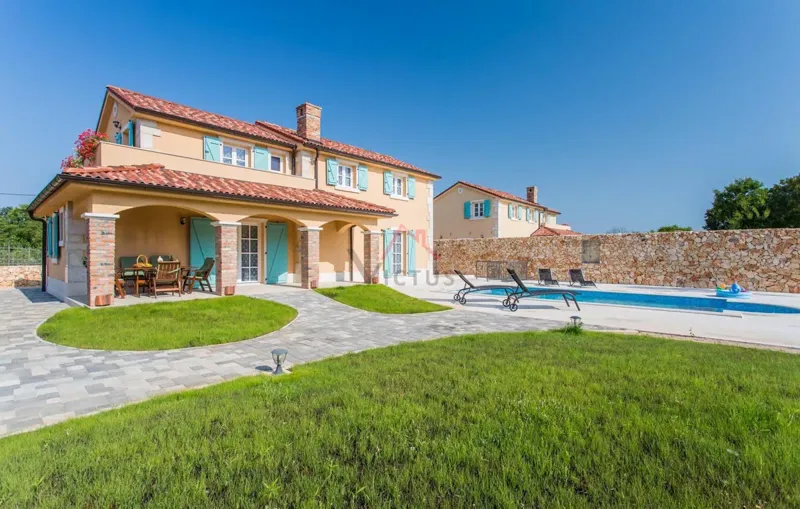 DOBRINJ, KRAS - due ville mediterranee immerse nel verde – 2