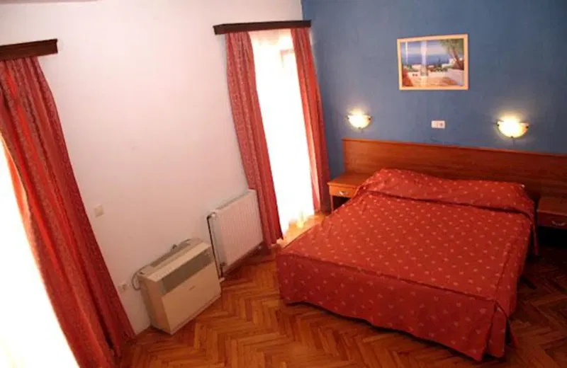 Hotel in vendita – 2