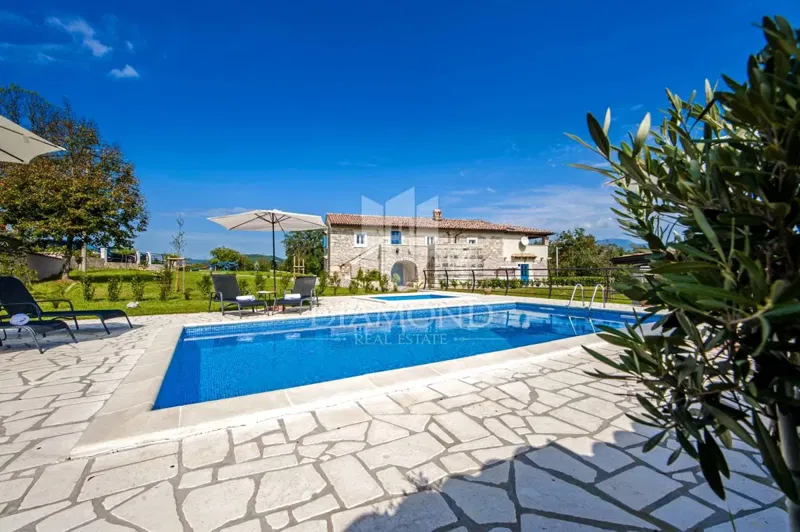 Kršan, dintorni, villa indigena su una bella proprietà – 2