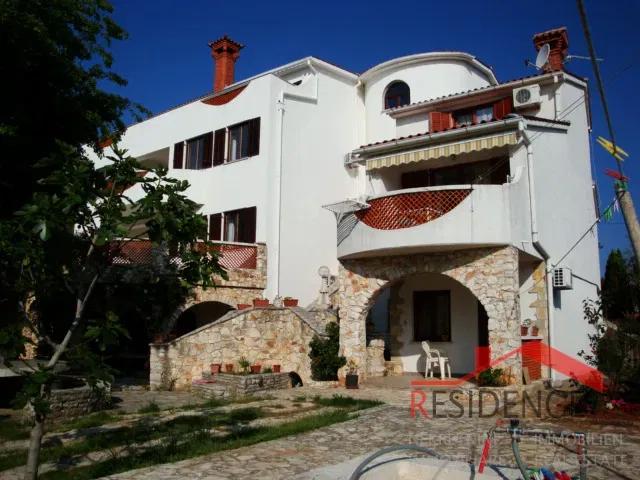 BANJOLE, DETACHED HOUSE WITH LARGE GARDEN – 2