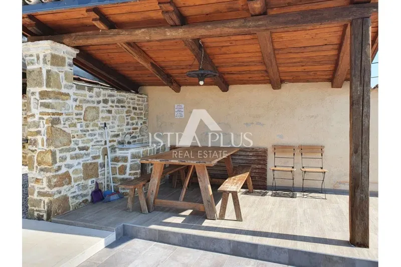 Stone house with pool + apartment, wiew on Motovun – 3