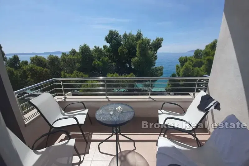 Appartament in prima fila al mare – 2
