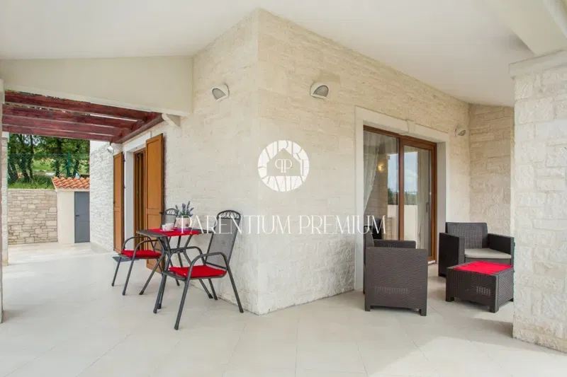 Casa in pietra con piscina vicino a Parenzo – 3