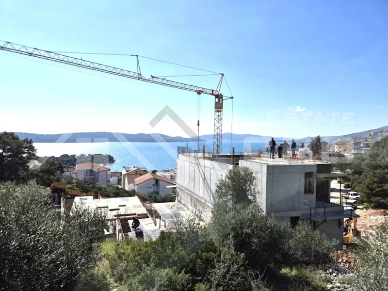 Immobili Čiovo - Eccellenti appartamenti in costruzione con piscina comune, garage e splendida vista sul mare, in vendita – 2