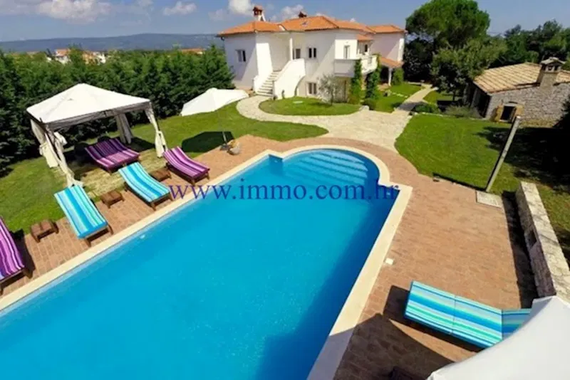 UNIQUE VILLA WITH POOL IN THE HEART OF ISTRIA – 2