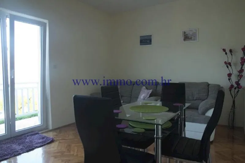 HOLIDAY HOME WITH POOL, FIRST ROW TO THE SEA – 3
