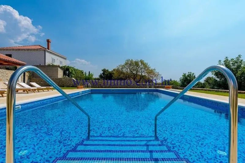 UNIQUE STONE VILLA WITH SWIMMING POOL – 3