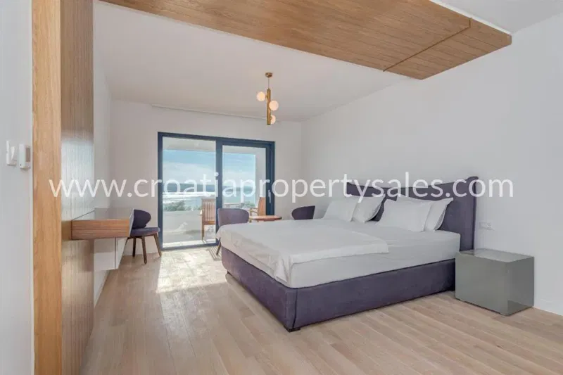 Makarska, villa for sale, 1.990.000 € – 3