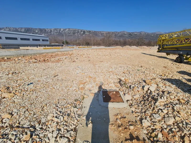 Zemljišče Novi Vinodolski, 2.106m2 – 3