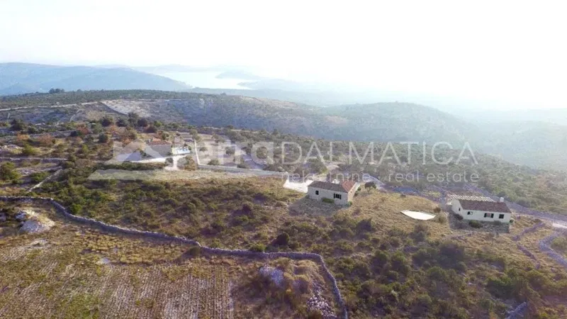Rogoznica, surroundings - land with a building permit for three buildings overlooking Italy – 3