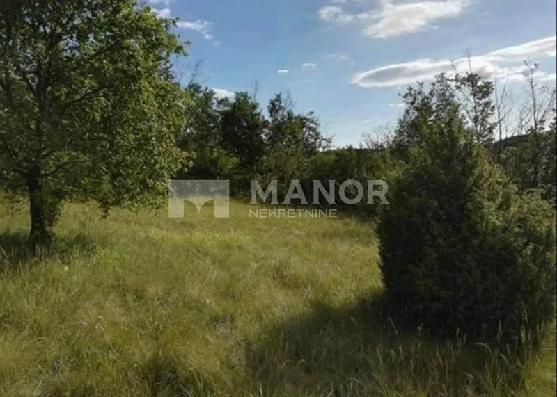 Oprtalj, 10.000m2 – 3