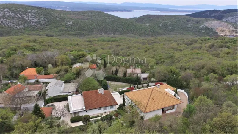 Dom Crikvenica, 1.000m2 – 3