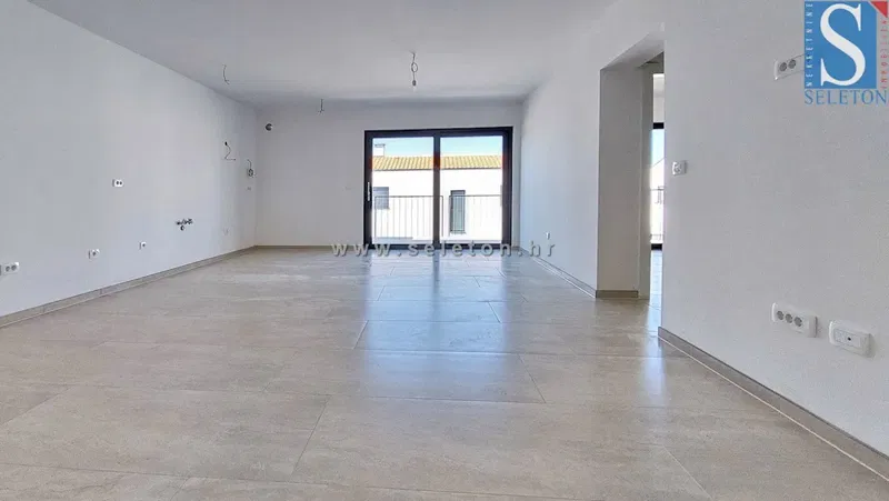 Poreč, new apartment of 84 m2 + roof terrace of 56 m2 with sea view – 3