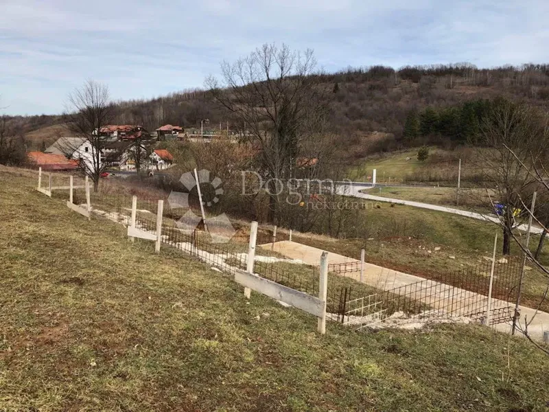 Land Oštarski Stanovi, Rakovica, 1.666m2 – 2