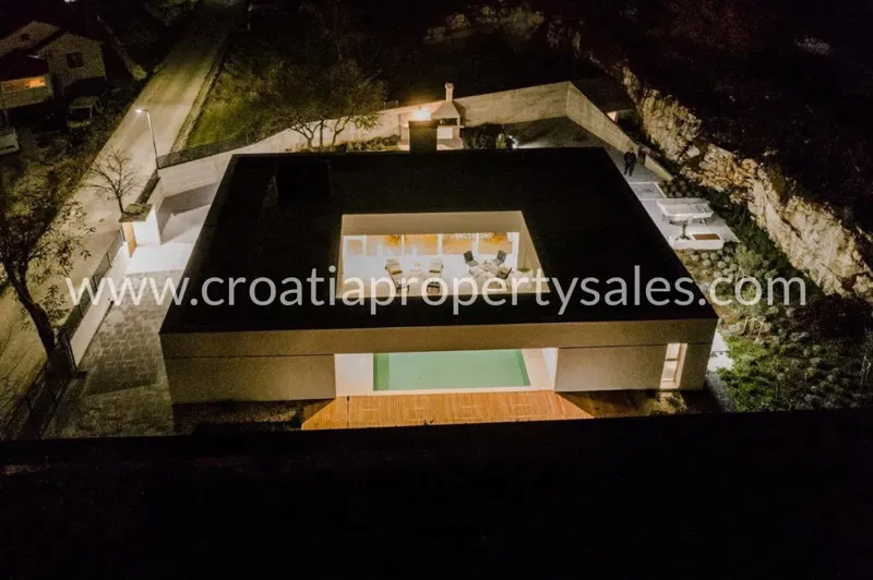 Brac, villa for sale, 990.000 € – 2