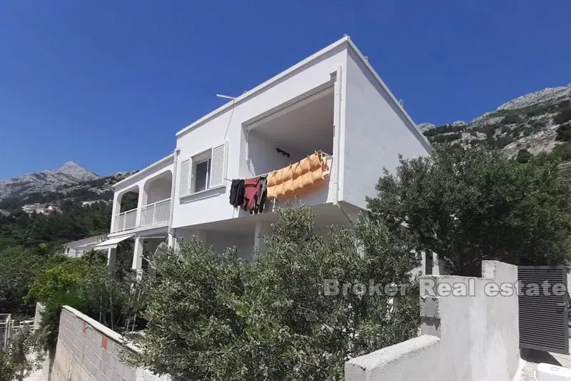 Semi-detached house with sea view – 2