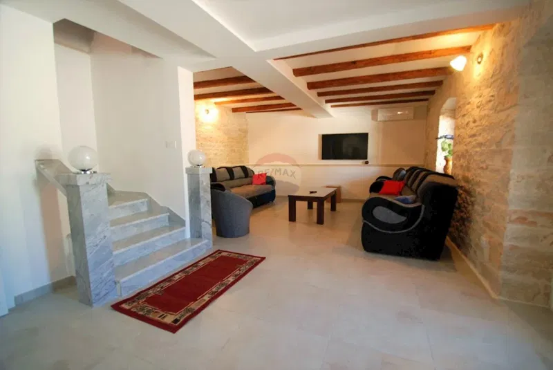 Дом Rovinjsko Selo, Rovinj, 210m2 – 2