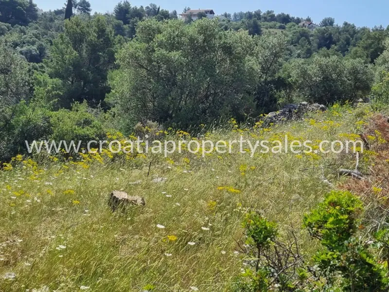 Trogir/Ciovo, building land for sale, 503.400 € – 3