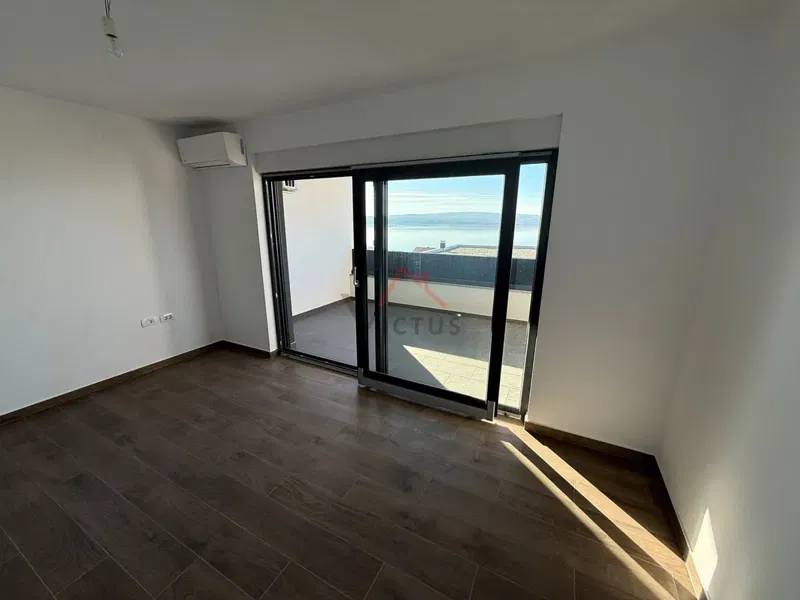 DRAMALJ, two-storey apartment in a new building – 2