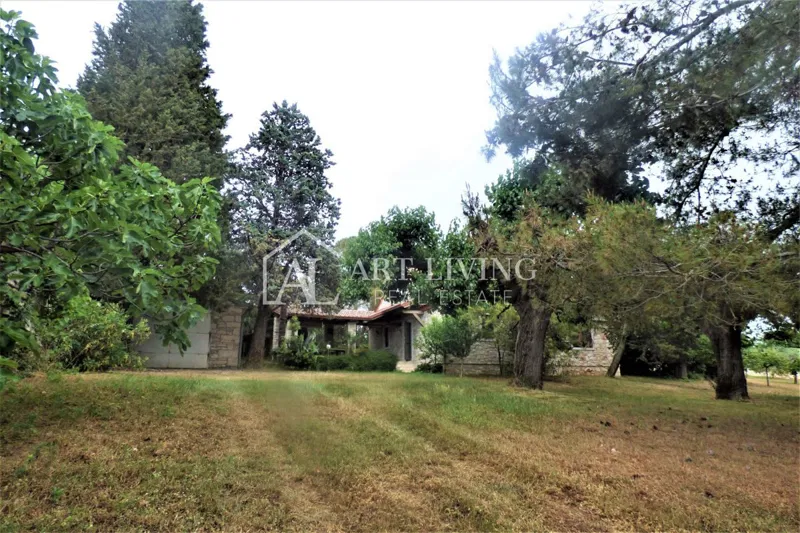 Umag-okolica,prekrasna Istarska Stancija na 4060m2 3 km od mora – 2