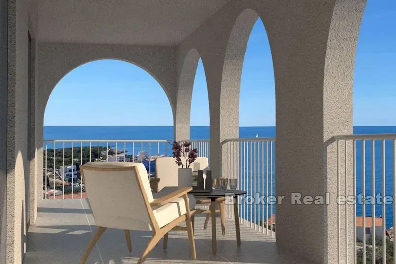 Detached house with sea view – 2